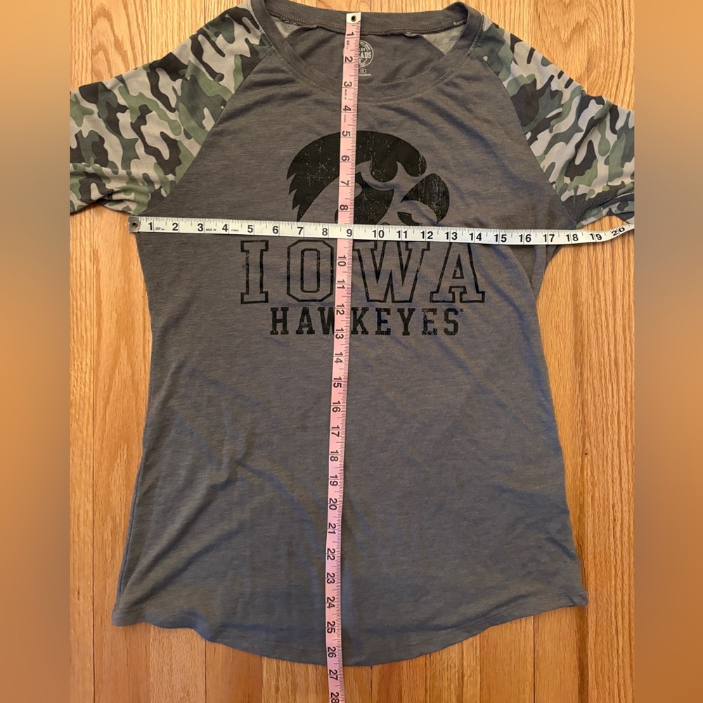 Iowa Hawkeyes Rivalry Threads Camo Logo Tee - Picture 7 of 8